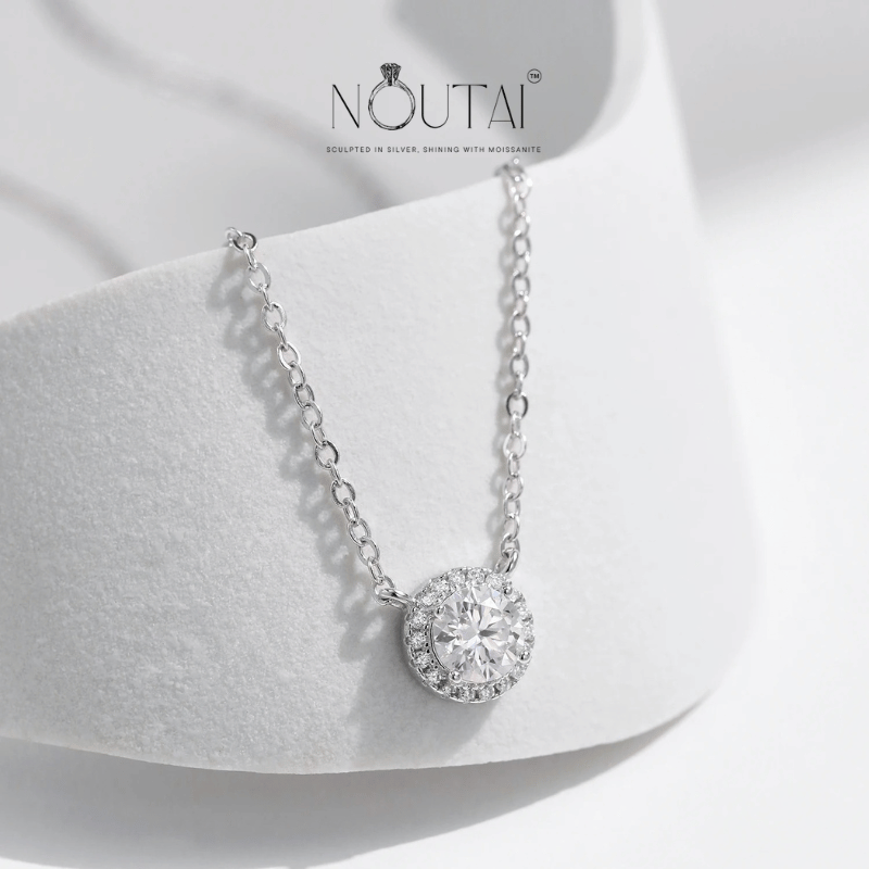 Noutai 0.8ct D Color Classic Halo Moissanite Pendant – 925 Sterling Silver
