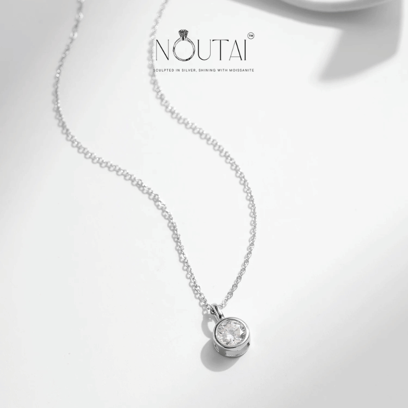 Noutai 1ct D Color Round Bezel Moissanite Pendant – 925 Sterling Silver