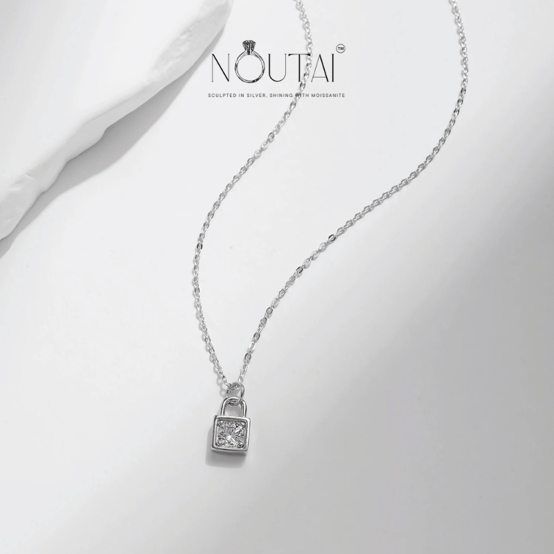 Noutai 0.5ct D Color Moissanite Lock Pendant Necklace – 925 Sterling Silver