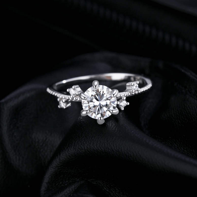 Noutai 1ct Moissanite Flower Ring – 6 Claw 925 Sterling Silver