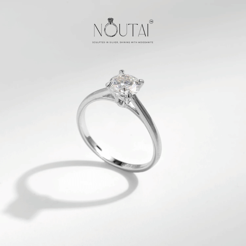Noutai 1ct D Color Round Moissanite Ring – 925 Sterling Silver