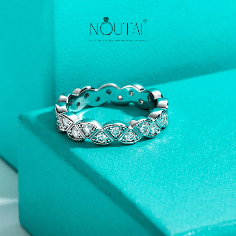 Noutai Moissanite Leaf Wedding Band – 925 Sterling Silver