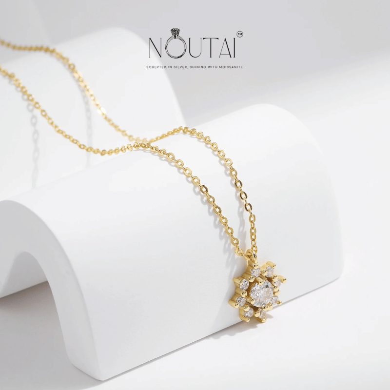 Noutai 0.5ct Moissanite Snowflake Necklace – 925 Sterling Silver
