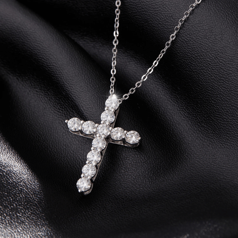 Noutai D Color Moissanite Pendant Necklace – 11 Stones 925 Silver