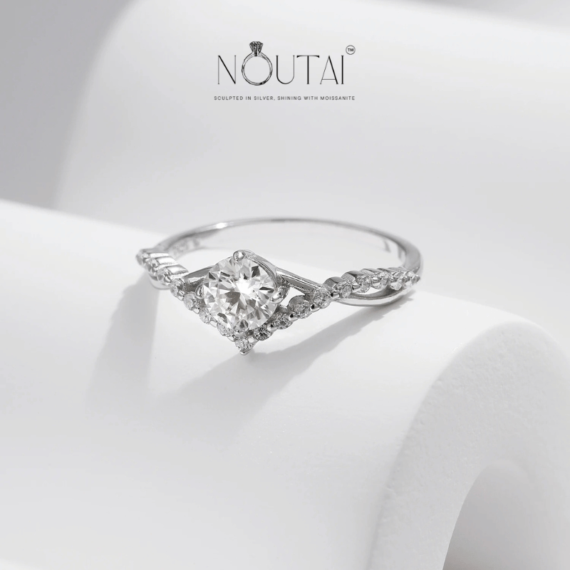 Noutai Crown D Color Moissanite Delicate Lab Diamond Ring – 925 Sterling Silver