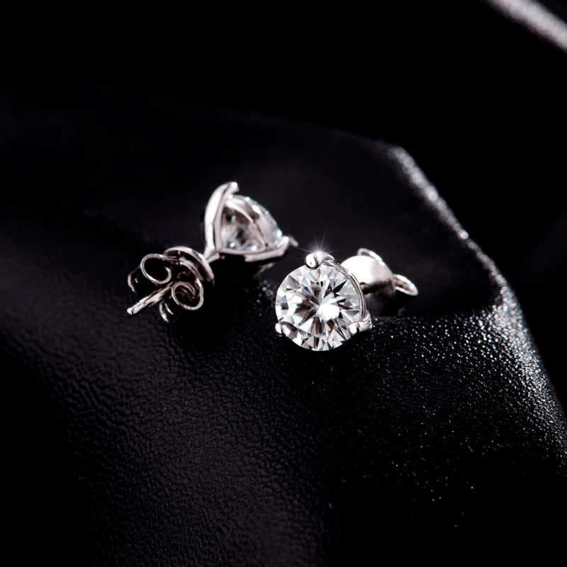 Noutai 1ct D Color Moissanite Stud Earrings – 925 Sterling Silver