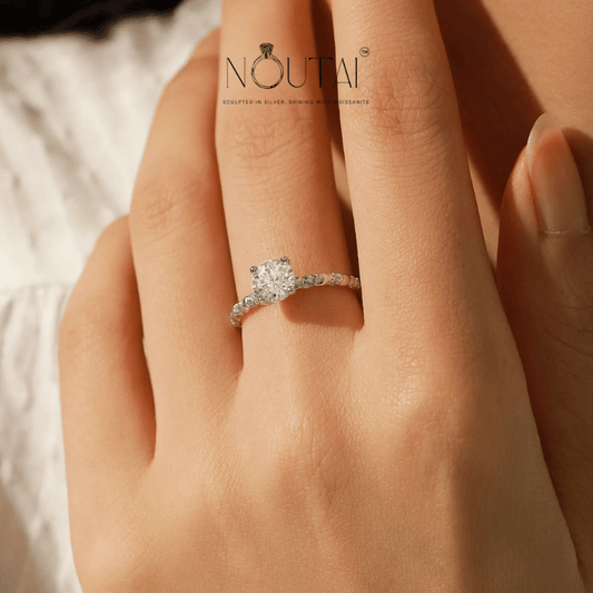Noutai 1ct Sparkling Twist Moissanite Wedding Band – 925 Sterling Silver