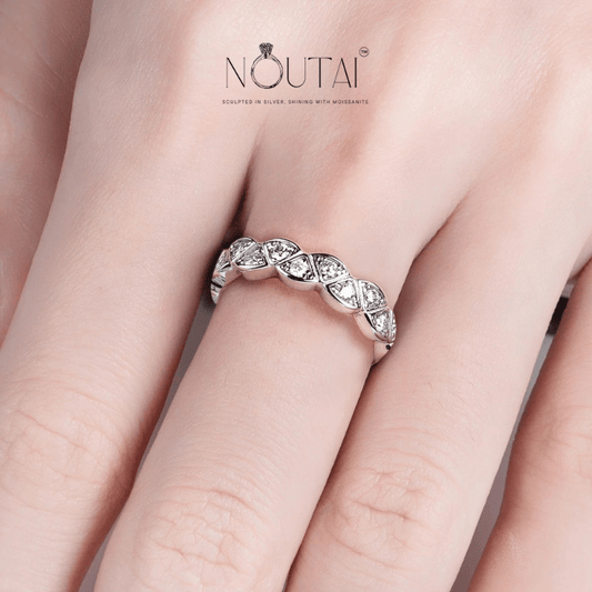 Noutai Moissanite Leaf Wedding Band – 925 Sterling Silver