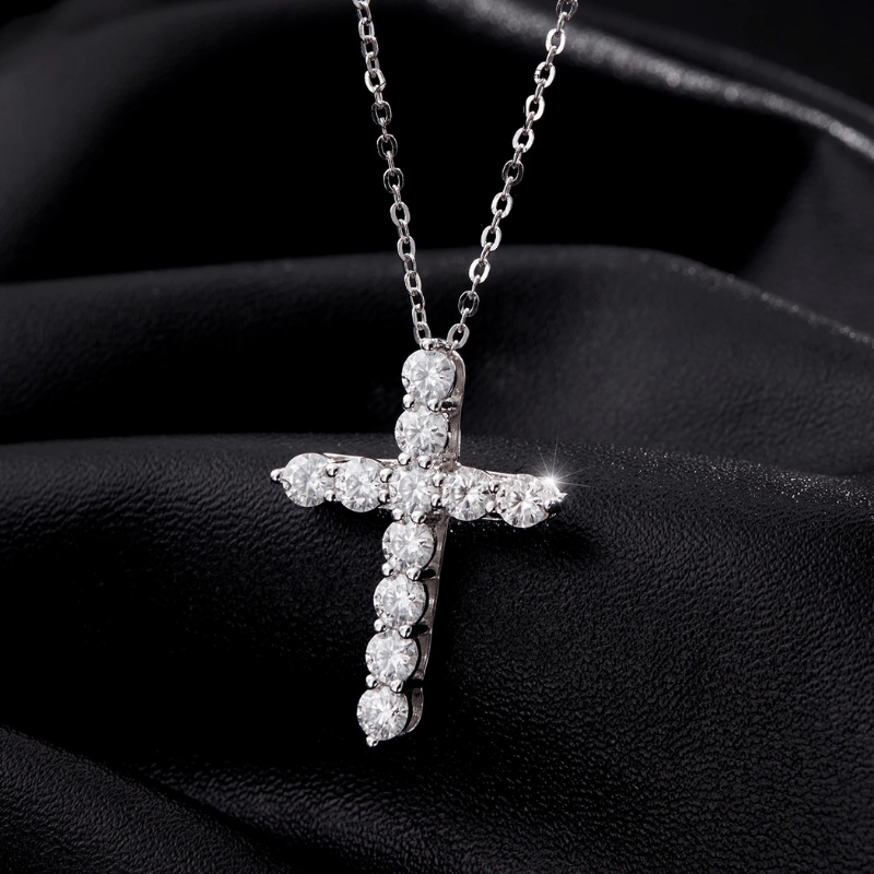 Noutai D Color Moissanite Pendant Necklace – 11 Stones 925 Silver