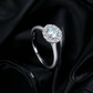 Anillo Noutai con halo de moissanita: elegante joya de boda para mujer