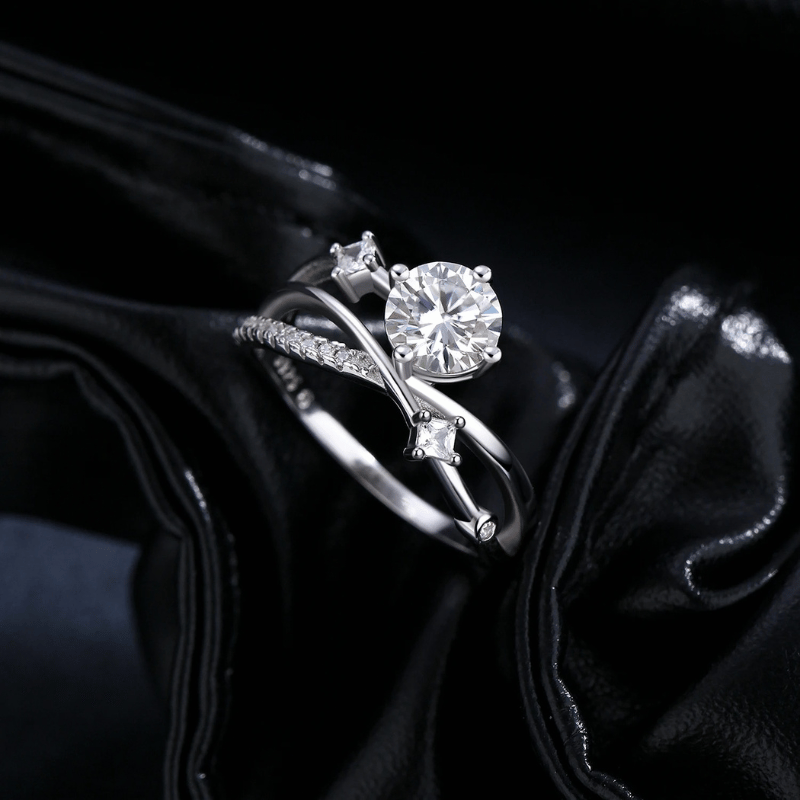 Noutai 1ct VVS1 Moissanite Dazzling Ring – 925 Sterling Silver