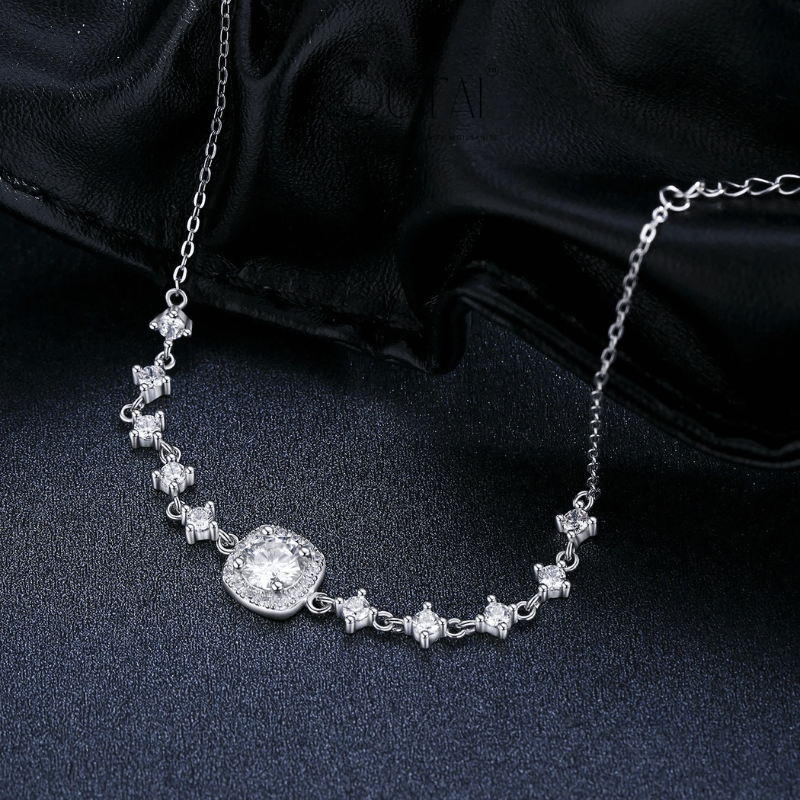 Noutai 0.8ct D Color Moissanite Halo Bracelet – 925 Sterling Silver